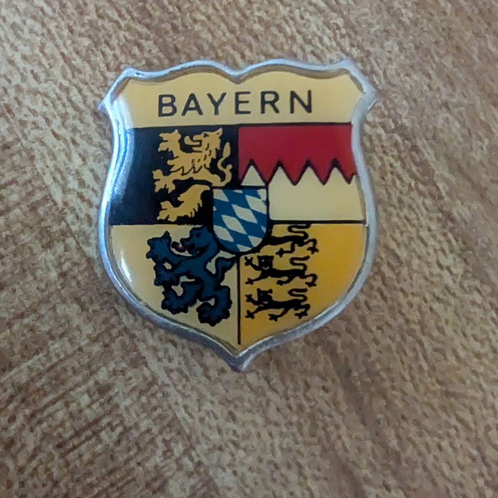 Bayern Munich Crest Pin